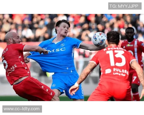 麦克托米奈精彩进球助那不勒斯客场1-0领先埃因霍温展现强大实力