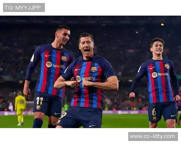 西班牙人请求调整与巴萨比赛时间遭西甲联盟拒绝引发关注 西班牙人请求调整与巴萨比赛时间遭西甲联盟拒绝引发关注