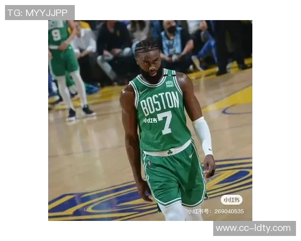 杰伦布朗展现防守实力对手投篮命中率降至联盟第二低的3937