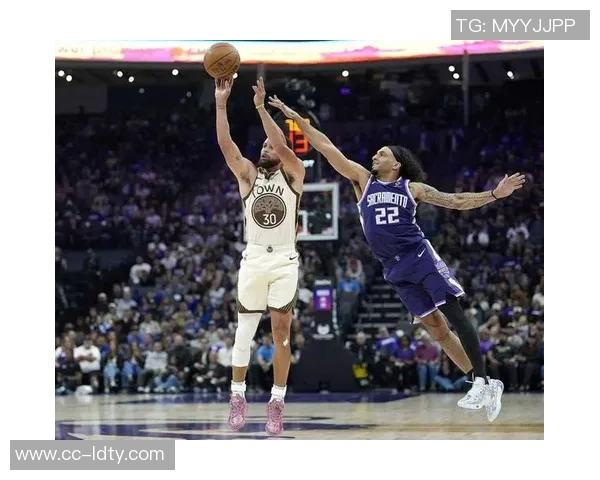 大将军赞卡特运动能力超群许多动作令NBA球员望尘莫及